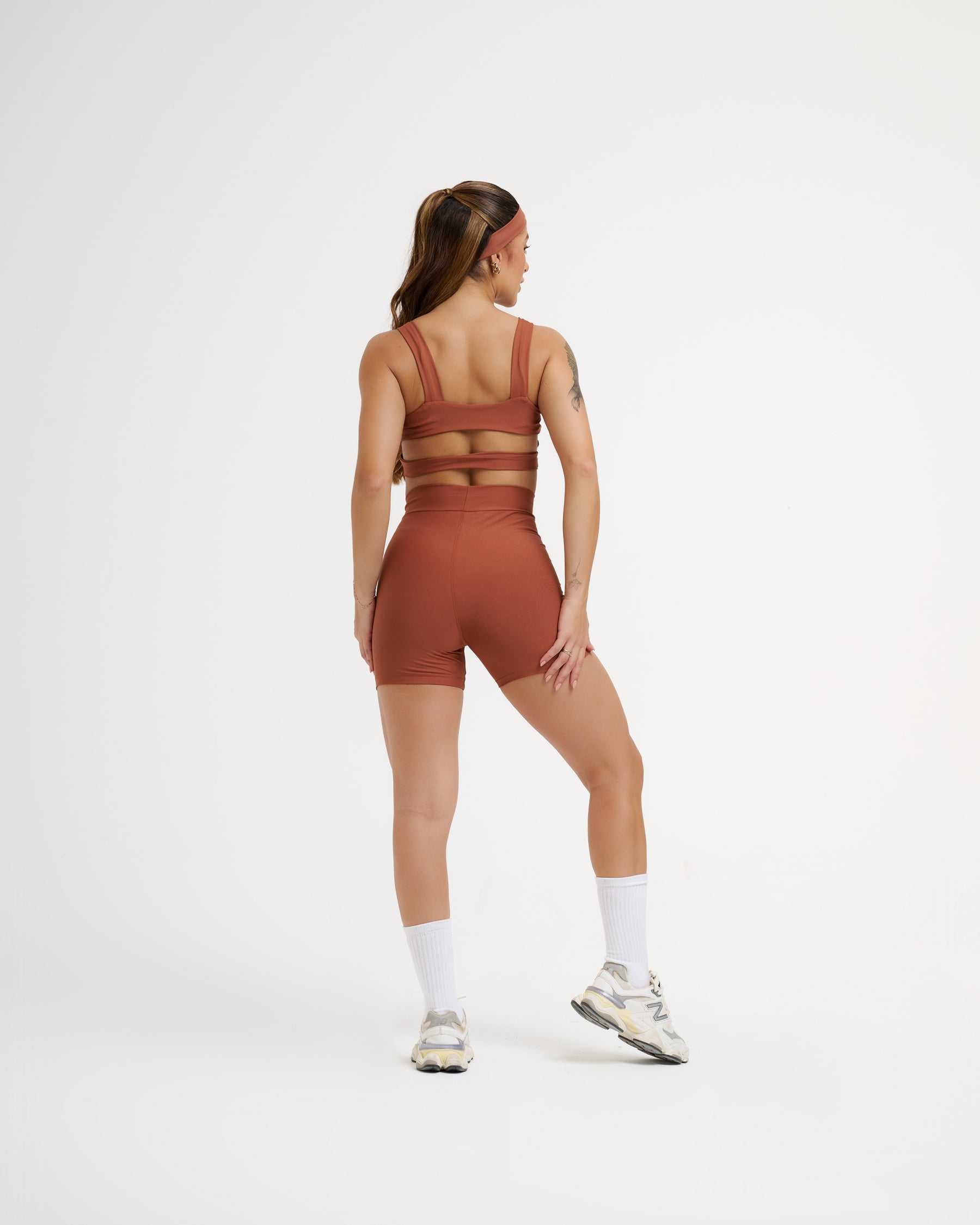 Conjunto Curve Marrom