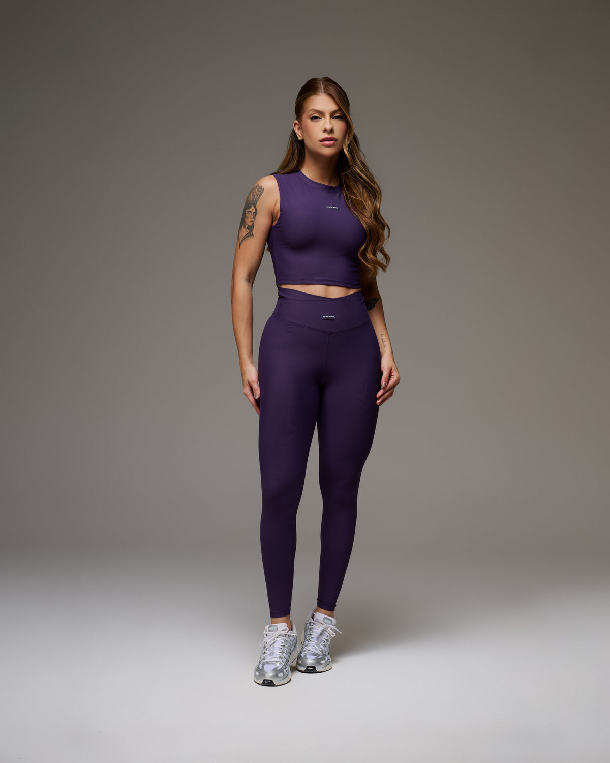 Conjunto React Roxo