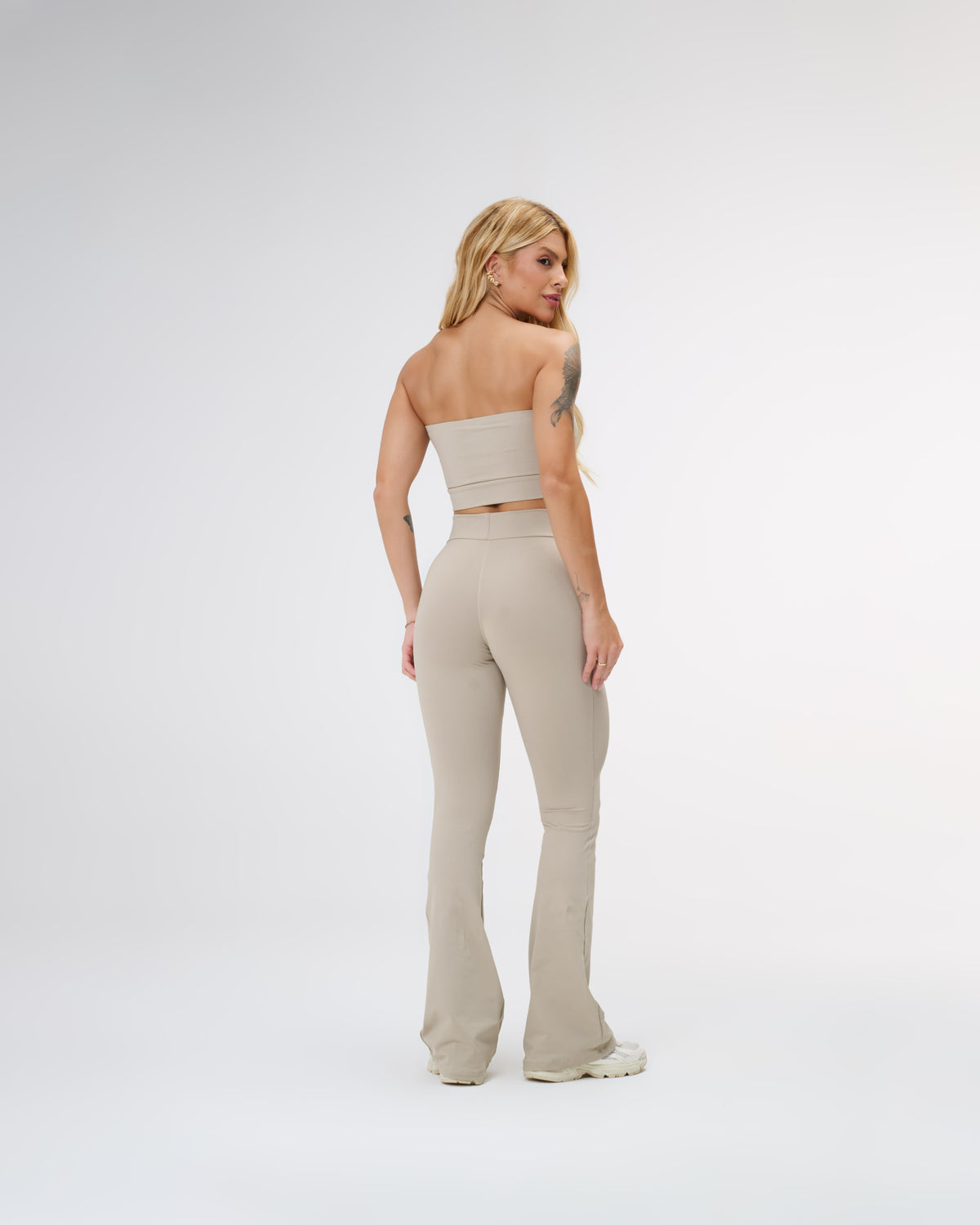 Conjunto Flare
